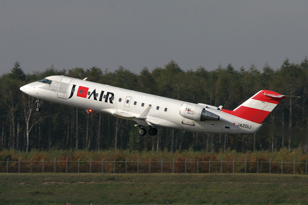 CRJ-200 JA201J J-AIR CTS 2005.10