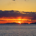 Photos: 夕陽は国東半島を抜けて